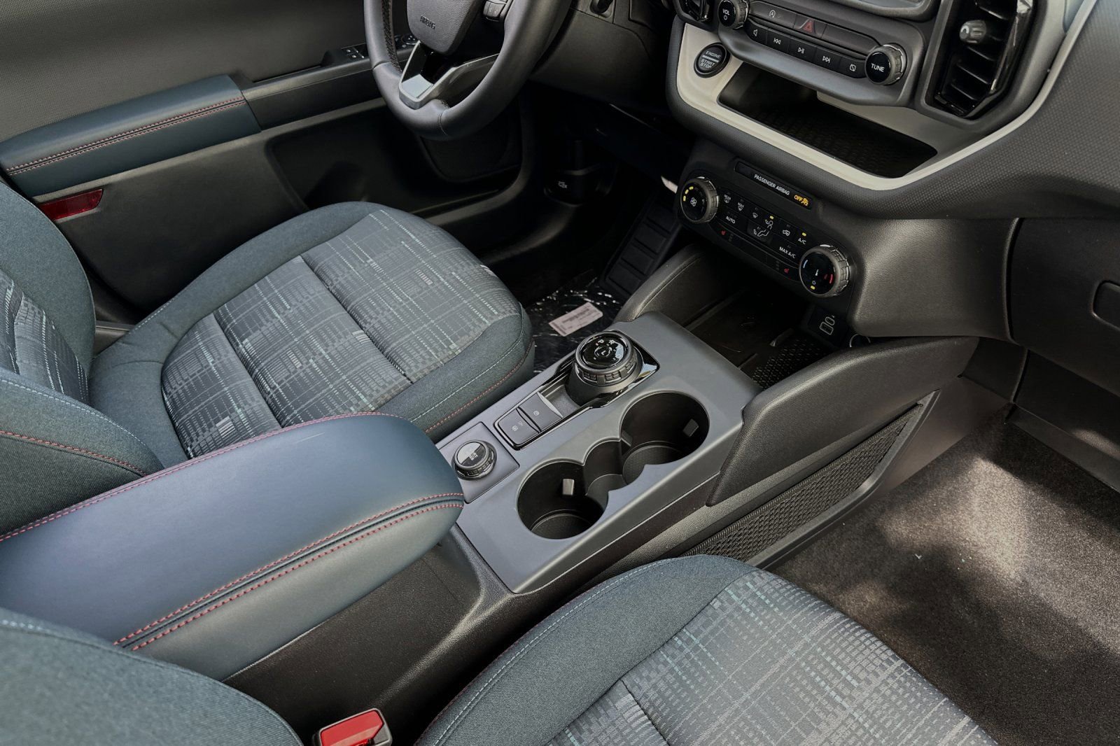 New 2024 Ford Bronco Sport Heritage w/ Heritage Convenience Package image 16