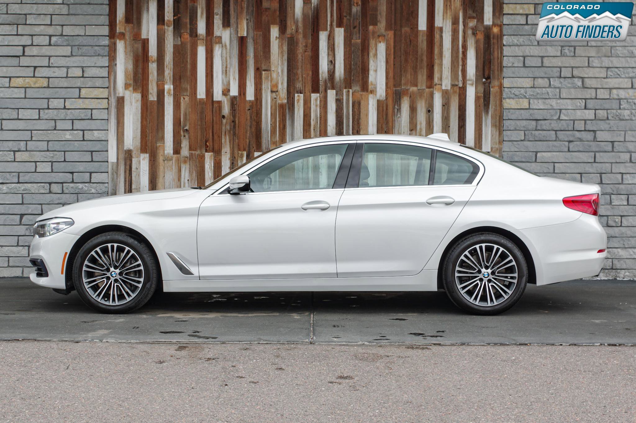 Used 2020 BMW 540i xDrive w/ Premium Package AWD/4WD image 3