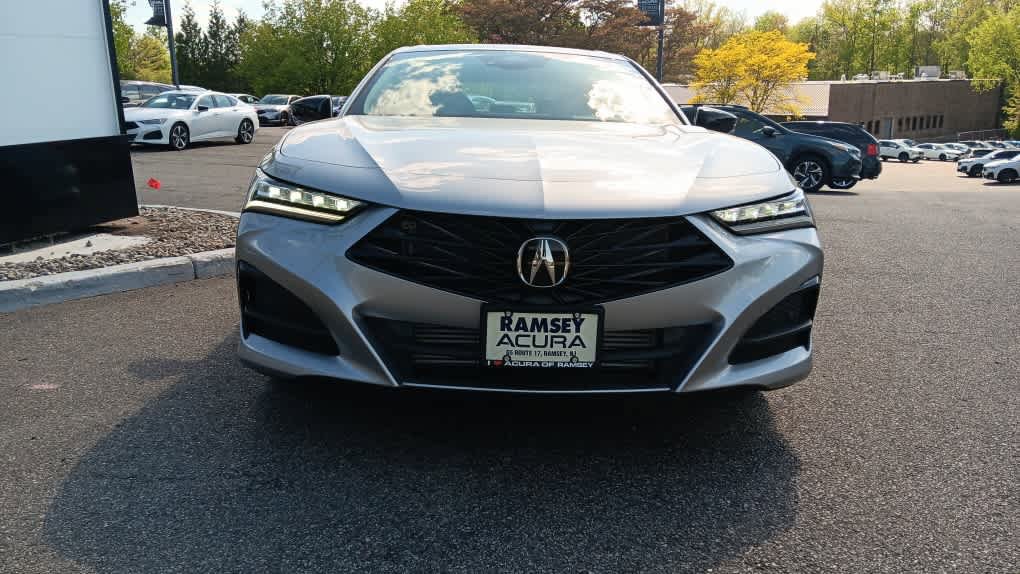 Used 2025 Acura TLX w/ Technology Package FWD image 7
