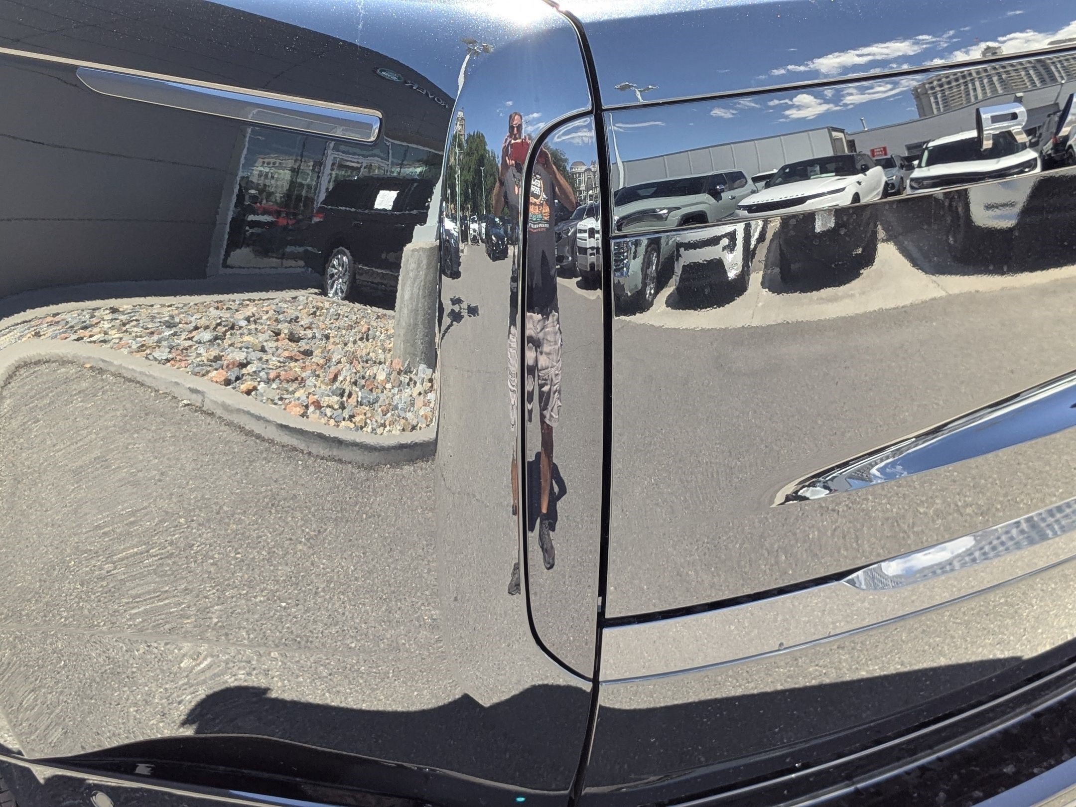 New 2026 Land Rover Range Rover SE AWD/4WD image 11