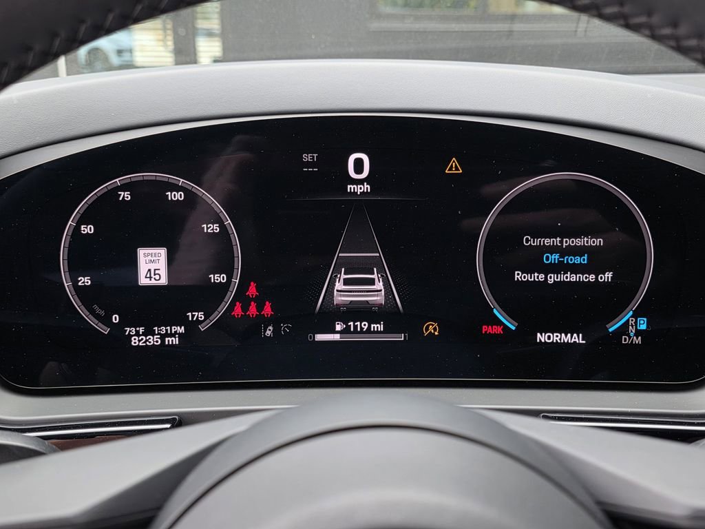 Certified 2025 Porsche Cayenne Coupe image 14