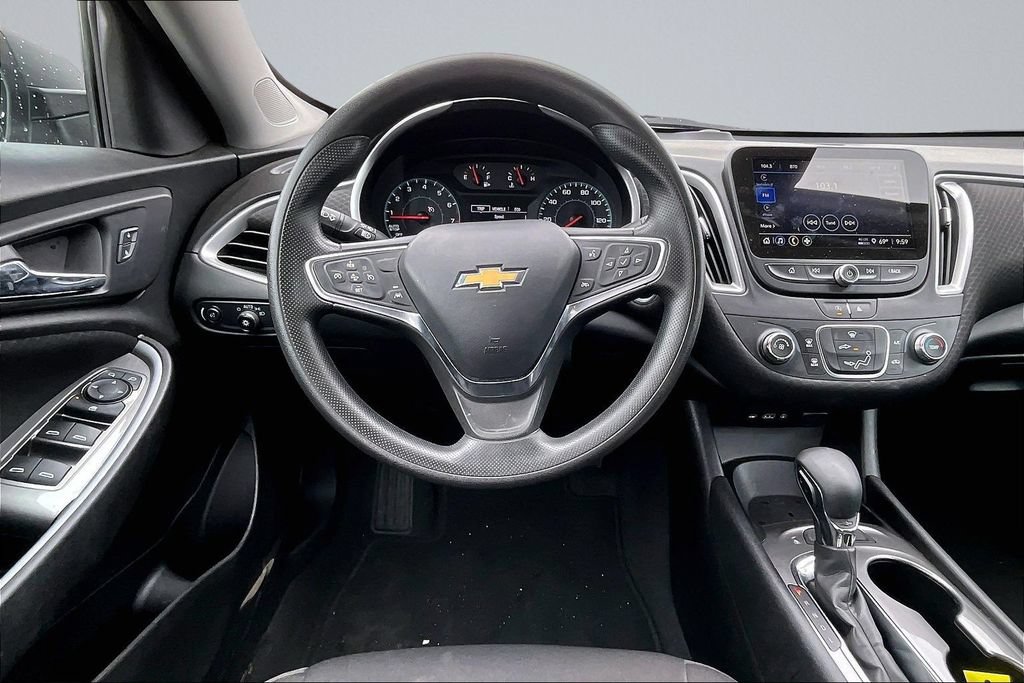 Used 2024 Chevrolet Malibu LS FWD image 5