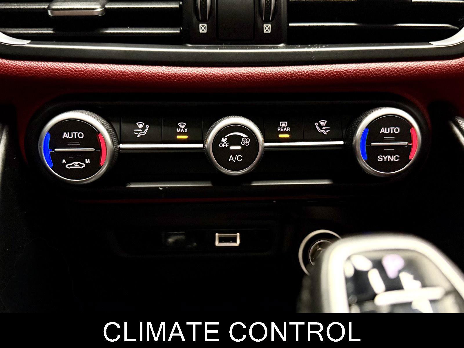 Used 2020 Alfa Romeo Giulia w/ Quick Order Package 22K Sport RWD image 22