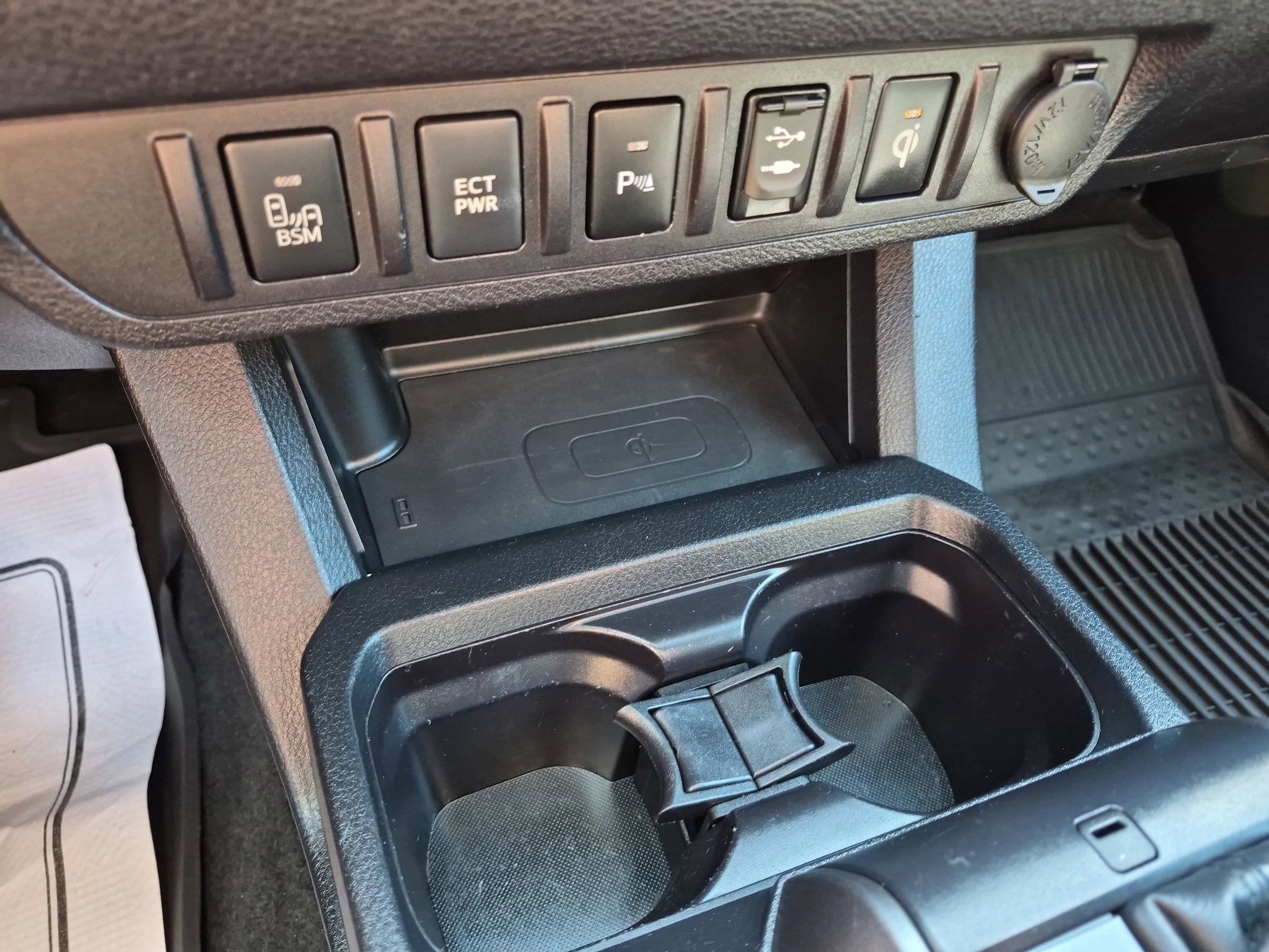 Used 2016 Toyota Tacoma TRD Sport AWD/4WD image 20