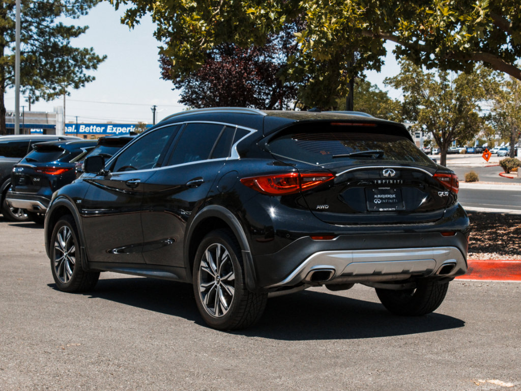 Used 2019 INFINITI QX30 AWD w/ Navigation Package image 7