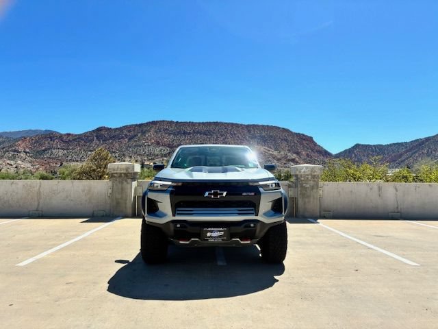 Used 2024 Chevrolet Colorado ZR2 w/ Safety Package AWD/4WD image 5