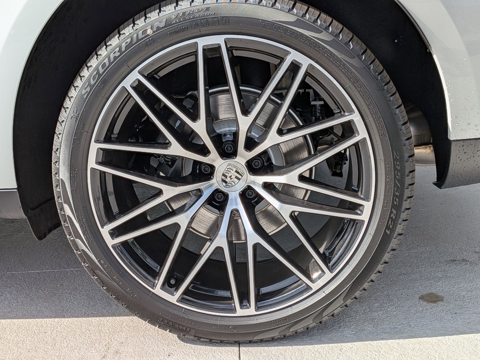 New 2026 Porsche Macan image 28