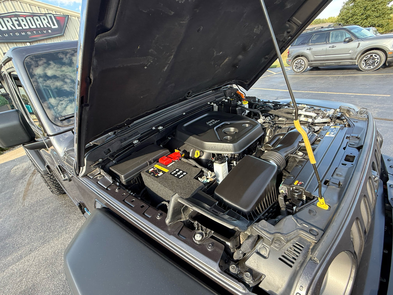 Used 2022 Jeep Wrangler Unlimited Rubicon 4xe w/ Dual Top Group image 50