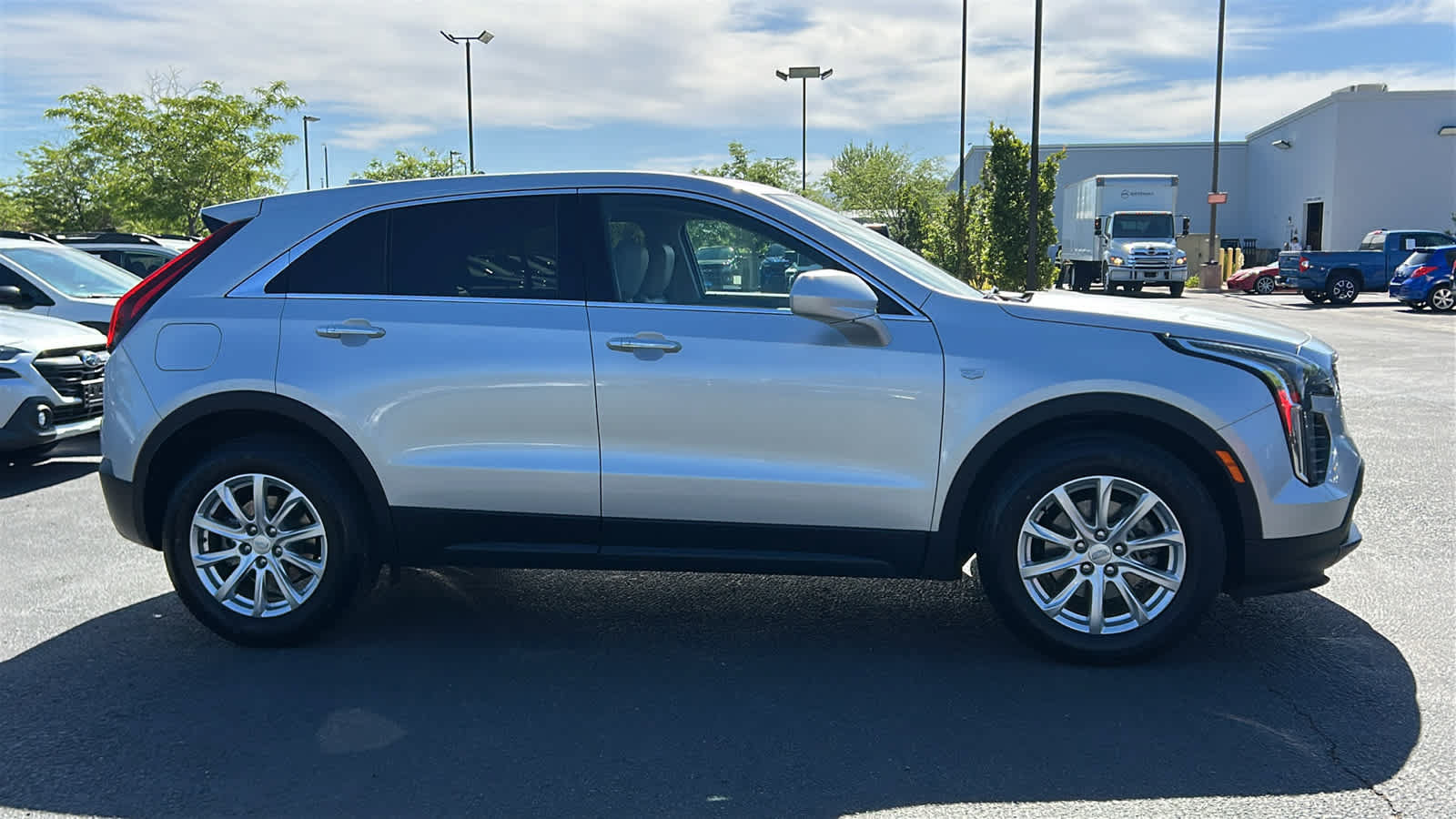 Used 2019 Cadillac XT4 Luxury FWD image 4