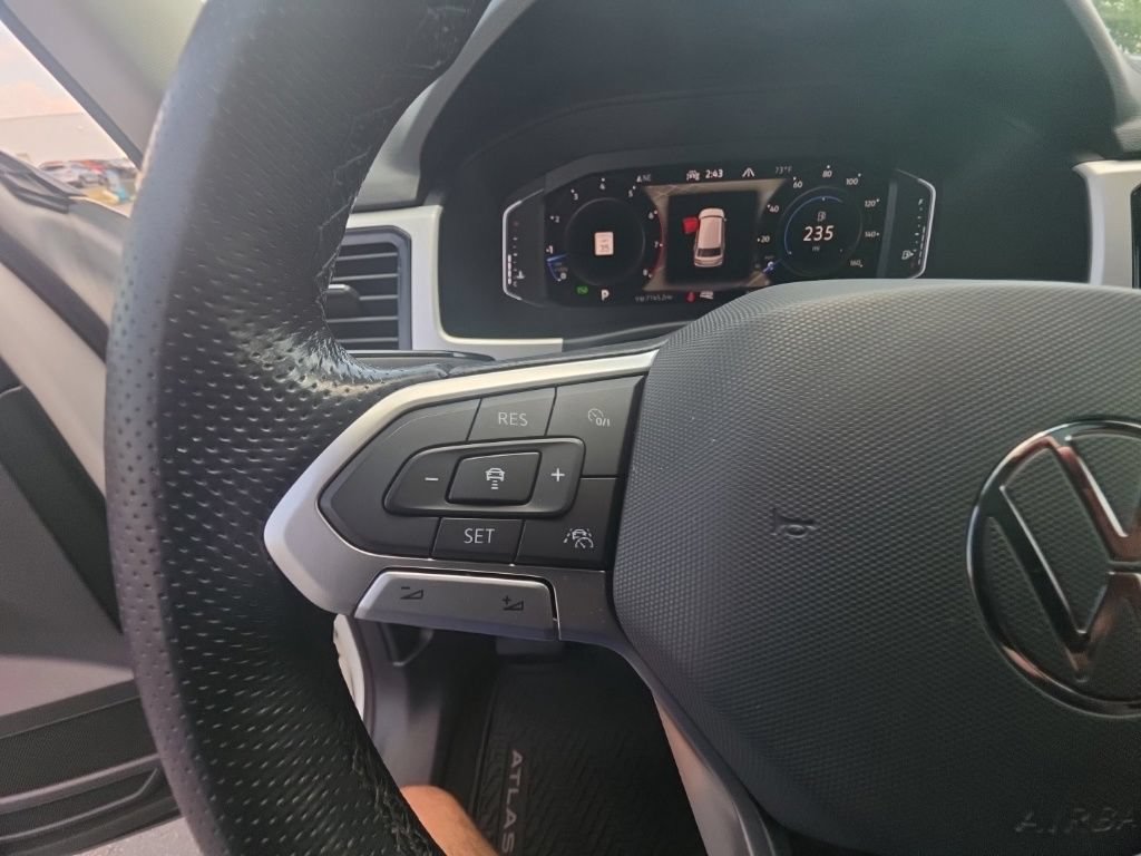 Used 2022 Volkswagen Atlas SEL Premium AWD/4WD image 18
