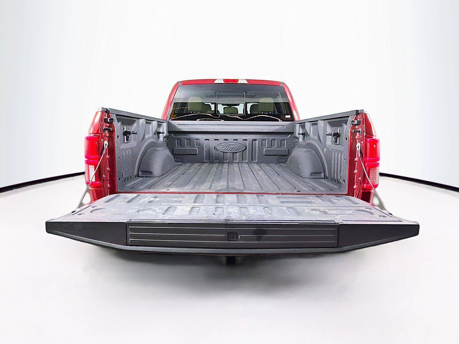 Used 2018 Ford F150 Lariat w/ Equipment Group 502A Luxury AWD/4WD image 14