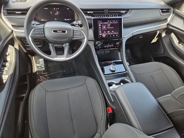 New 2026 Jeep Grand Cherokee L 2WD image 9