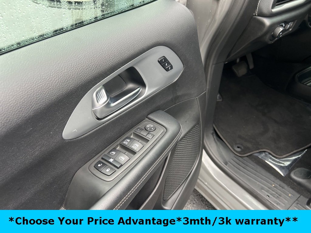 Certified 2022 Chrysler Pacifica Touring-L w/ S Appearance Package image 49