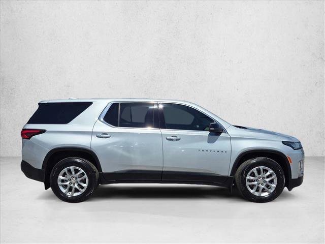 Used 2022 Chevrolet Traverse LS FWD image 4