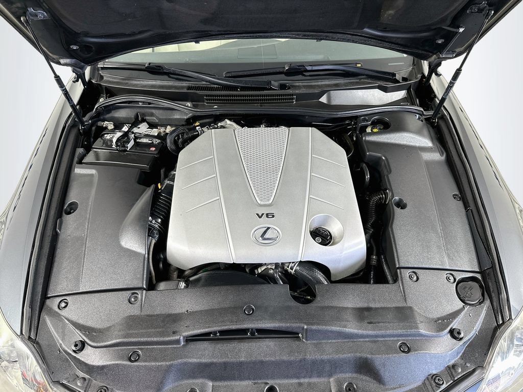 Used 2010 Lexus IS 350C RWD image 33