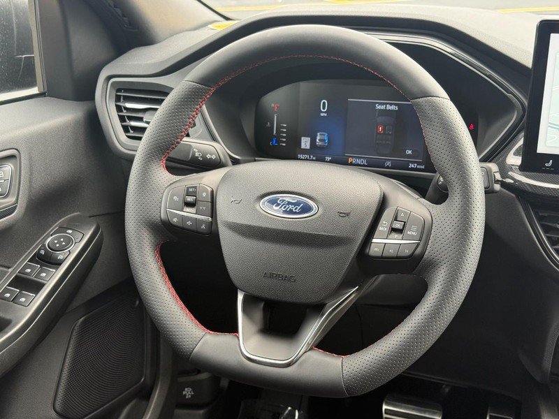 Certified 2023 Ford Escape ST-Line w/ Tech Pack #1 AWD/4WD image 17