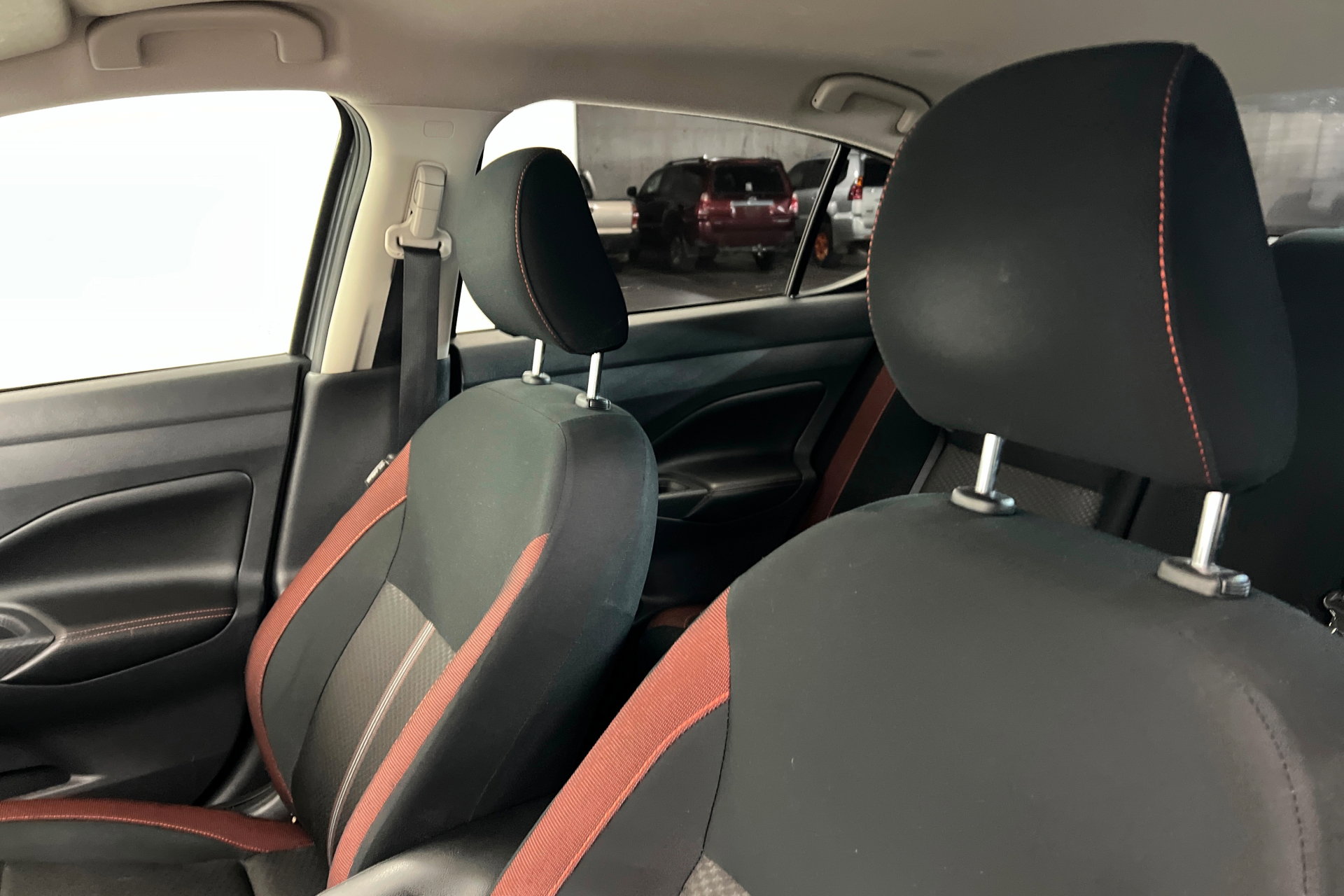 Used 2024 Nissan Versa SR w/ Trunk Package image 17