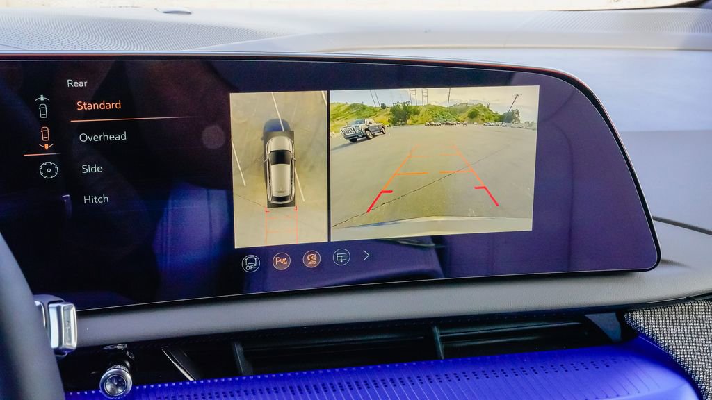 New 2026 Cadillac Optiq Sport 1 w/ LPO, Floor Liner Package image 23