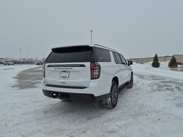 Certified 2024 Chevrolet Suburban Z71 w/ Luxury Package image 5