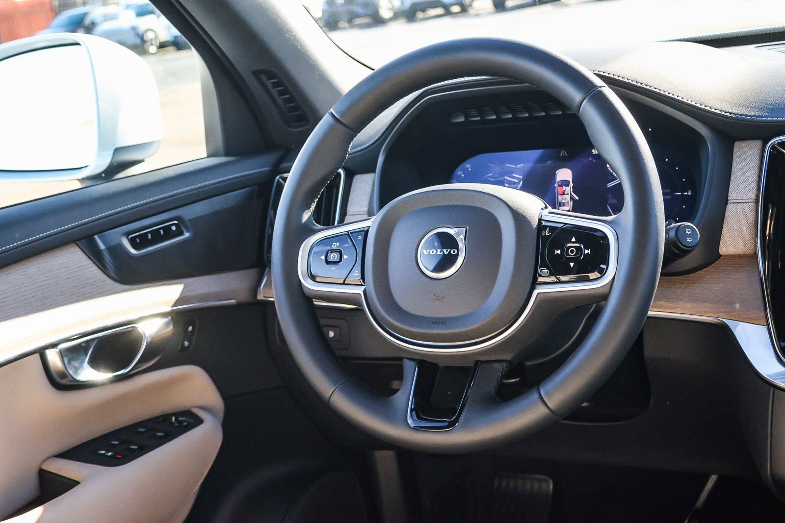 New 2026 Volvo XC90 T8 Plus w/ Protection Package Premier AWD/4WD image 24