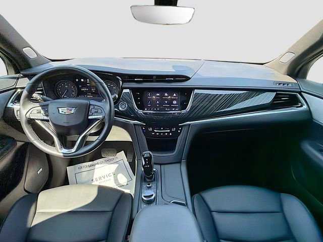 Used 2024 Cadillac XT6 Premium Luxury w/ Technology Package image 17