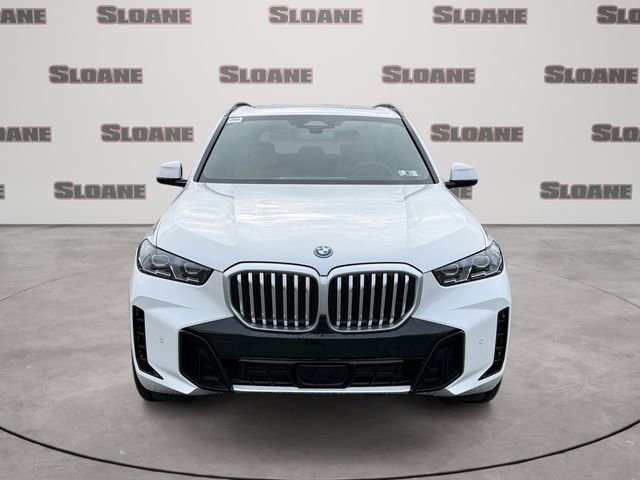 New 2026 BMW X5 xDrive50e w/ M Sport Package AWD/4WD image 8