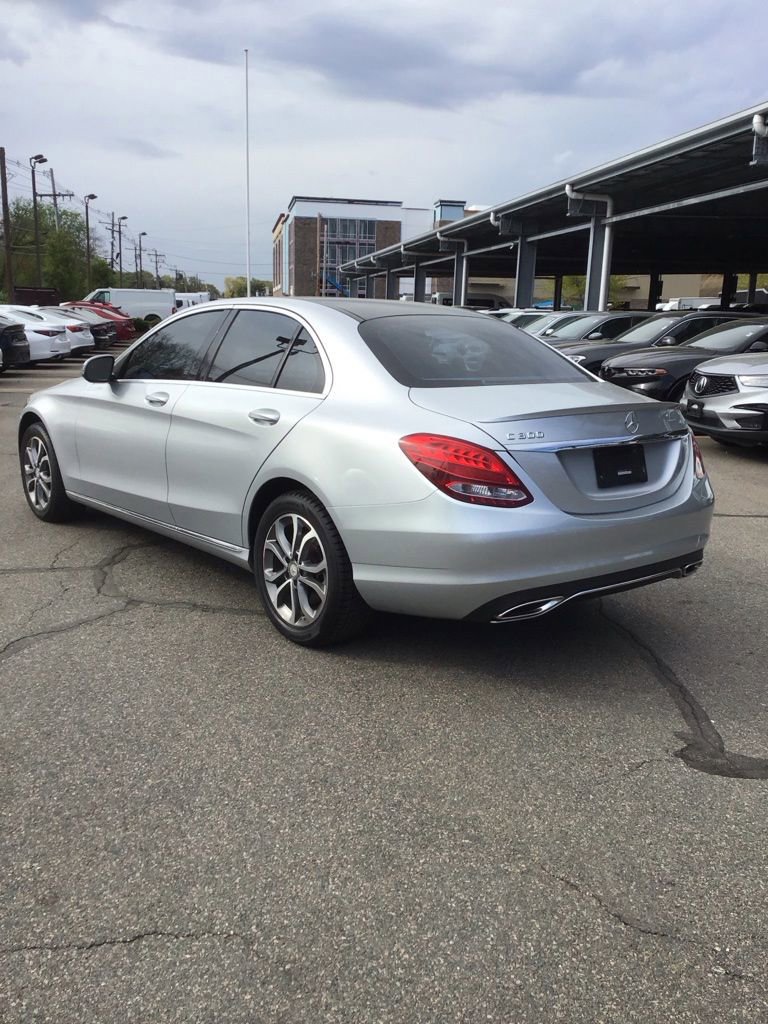 Used 2016 Mercedes-Benz C 300 4MATIC Sedan image 3
