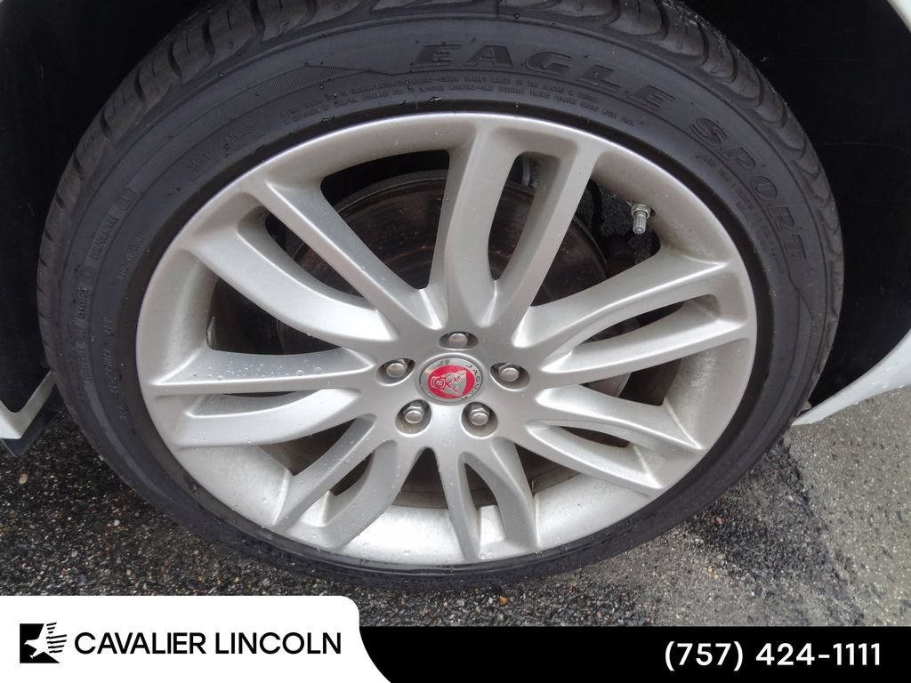 Used 2019 Jaguar XF Prestige AWD/4WD image 20