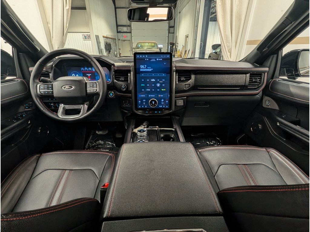 Used 2024 Ford Expedition Limited AWD/4WD image 9