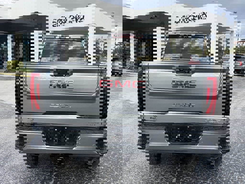 New 2026 GMC Sierra 2500 Denali w/ Denali Reserve Package image 5
