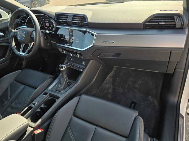 Used 2023 Audi Q3 2.0T Premium w/ Black Optic Sport Package AWD/4WD image 10