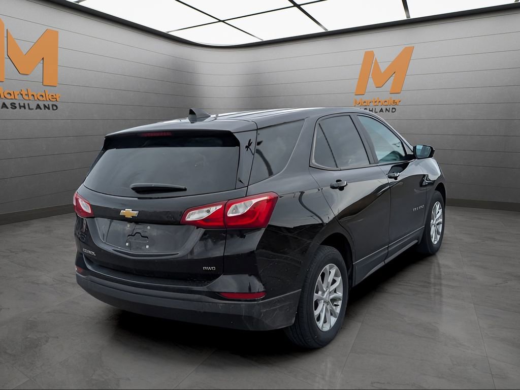 Used 2021 Chevrolet Equinox LS w/ LS Convenience Package AWD/4WD image 5