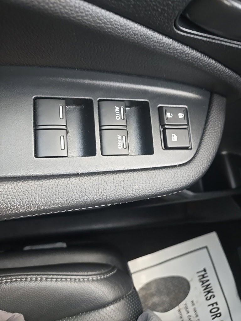 Used 2023 Honda Passport EX-L image 11