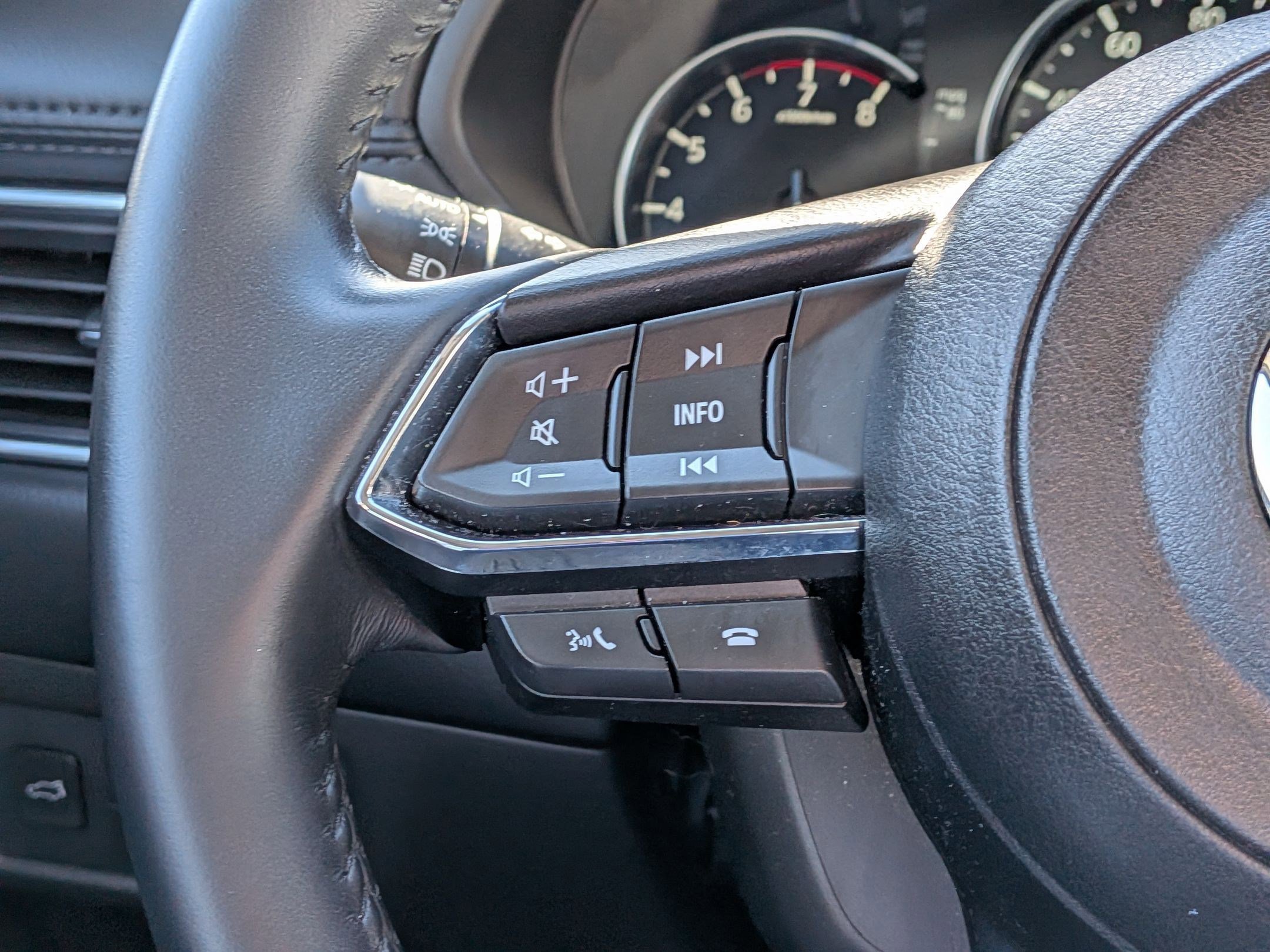 Used 2023 MAZDA CX-5 AWD 2.5 S w/ Premium Package image 17