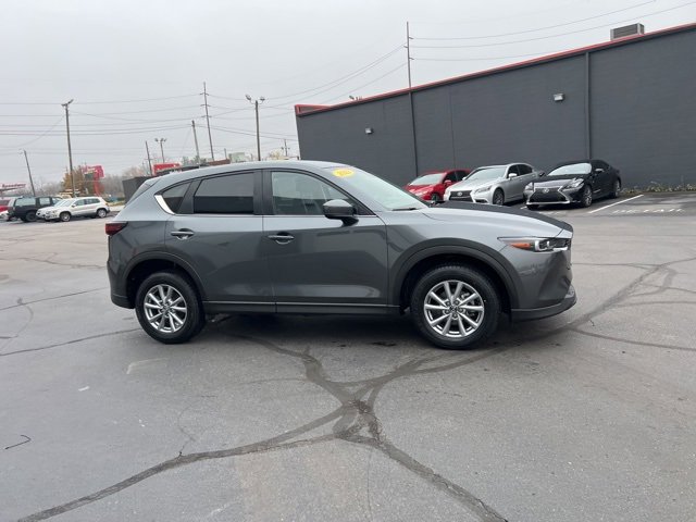 Used 2023 MAZDA CX-5 AWD 2.5 S w/ Select Package image 4