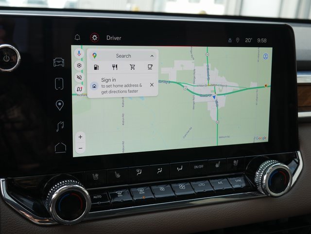 Used 2023 GMC Canyon Denali w/ Denali Black Edition image 5