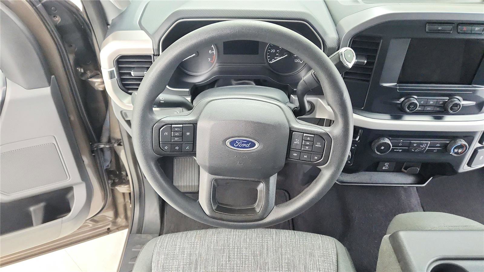 Used 2023 Ford F150 XLT image 28