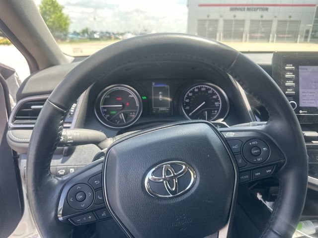 Used 2024 Toyota Camry SE w/ Convenience Package FWD image 12
