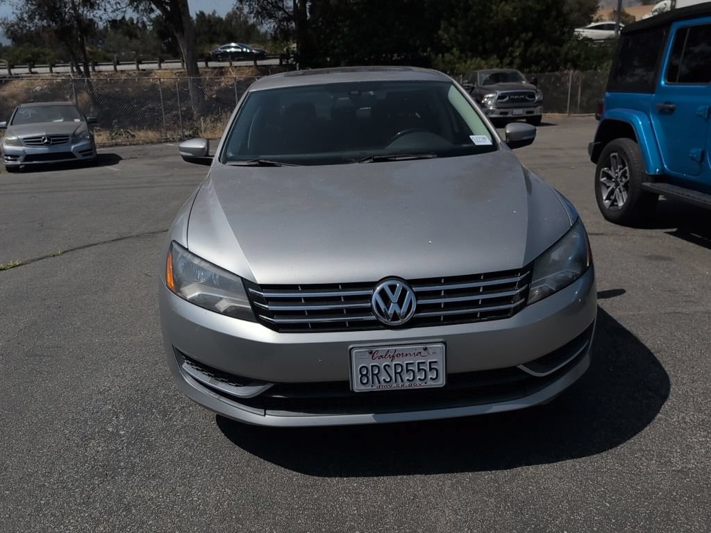Used 2013 Volkswagen Passat TDI SE FWD image 2