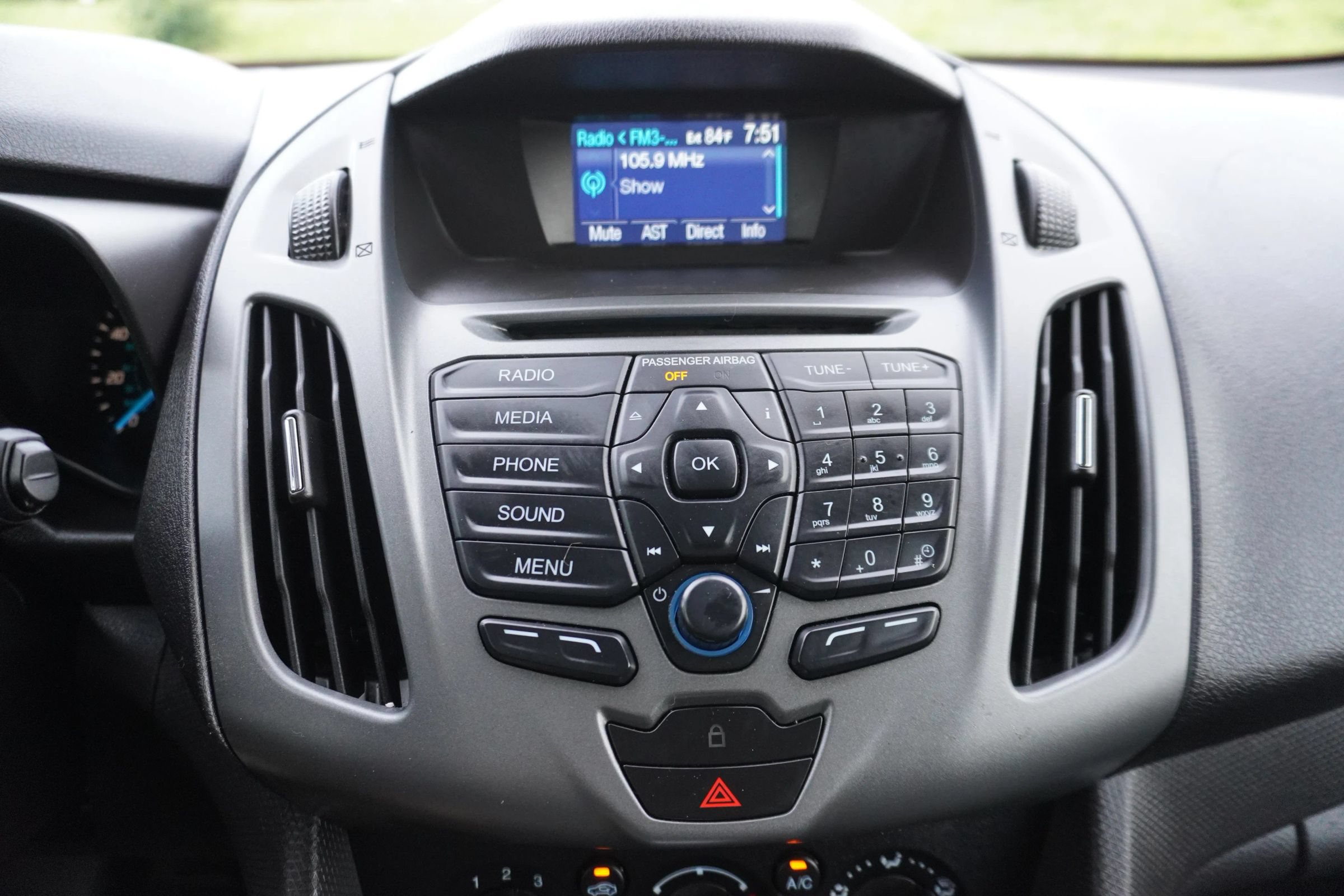 Used 2015 Ford Transit Connect XL FWD image 21