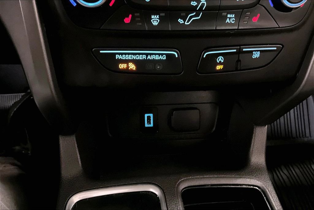 Used 2019 Ford Escape SEL w/ Ford Safe & Smart Package AWD/4WD image 16