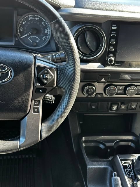 Used 2021 Toyota Tacoma TRD Off-Road AWD/4WD image 25