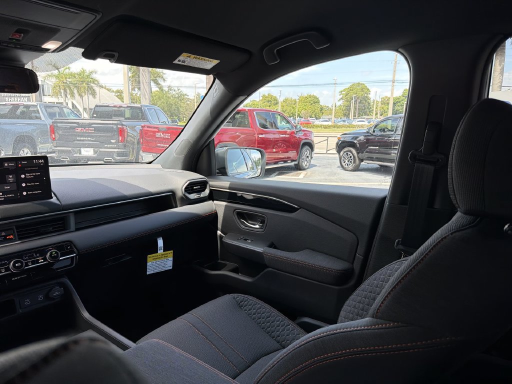 New 2026 Honda Pilot Sport image 11