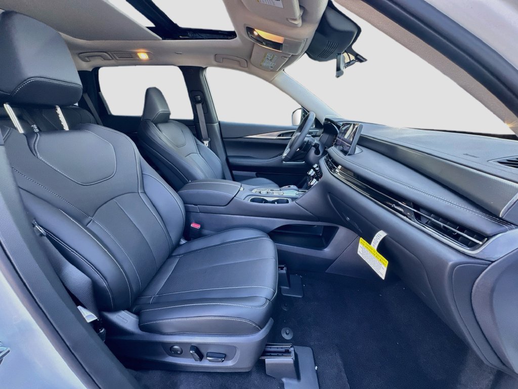 New 2027 INFINITI QX60 Luxe w/ Cargo Package FWD image 31