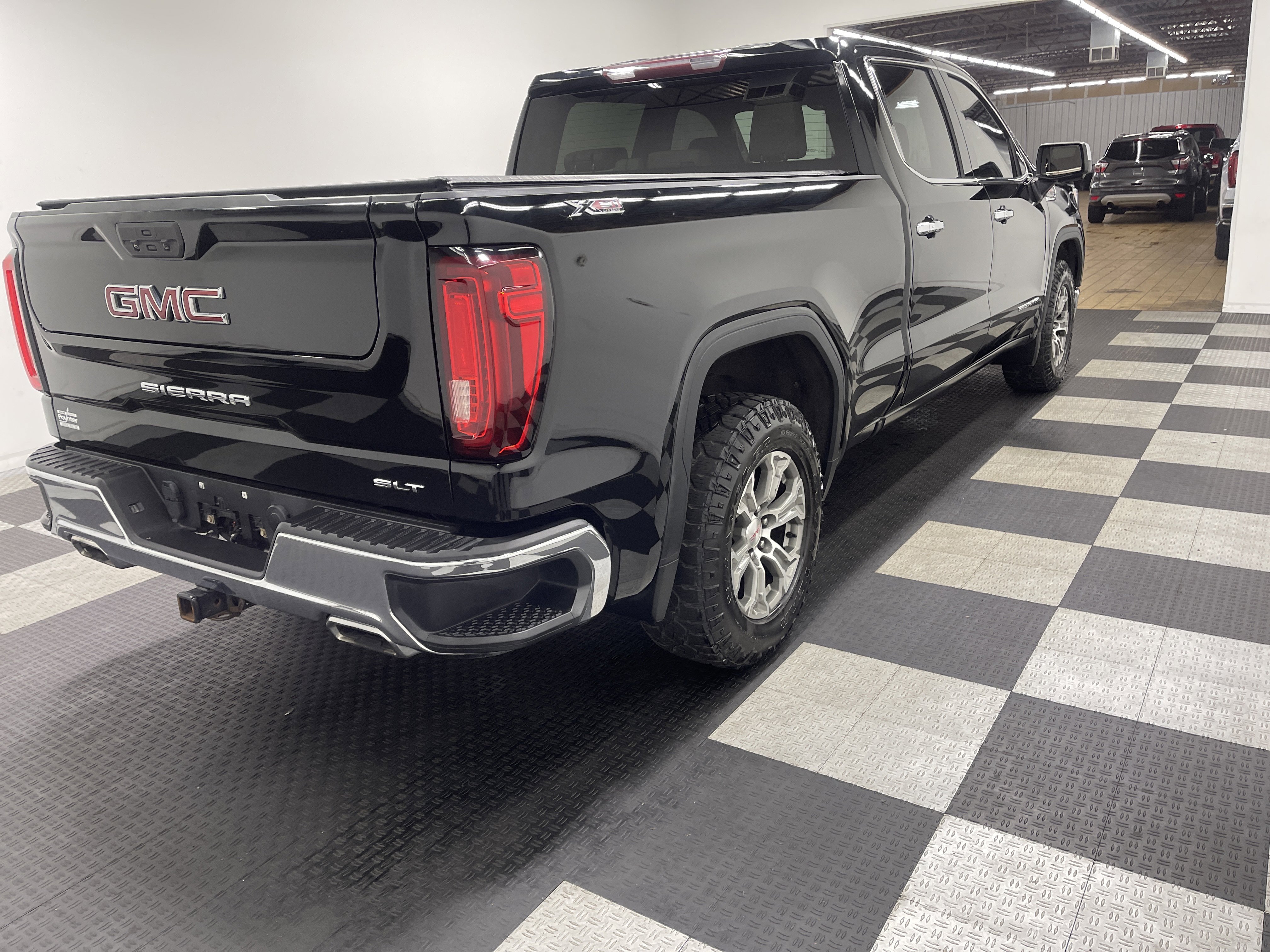 Used 2021 GMC Sierra 1500 SLT image 5