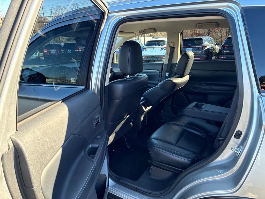 Used 2020 Mitsubishi Outlander SEL image 22