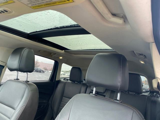 Used 2015 Ford Escape Titanium w/ Canadian Touring Package image 15