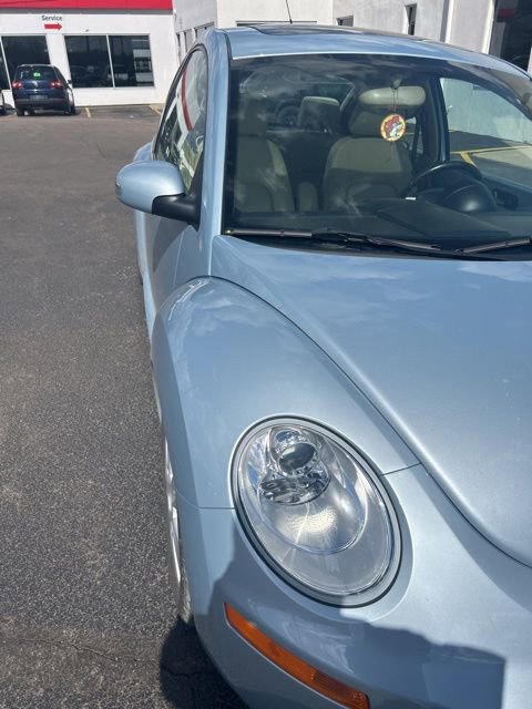 Used 2010 Volkswagen Beetle Coupe image 15