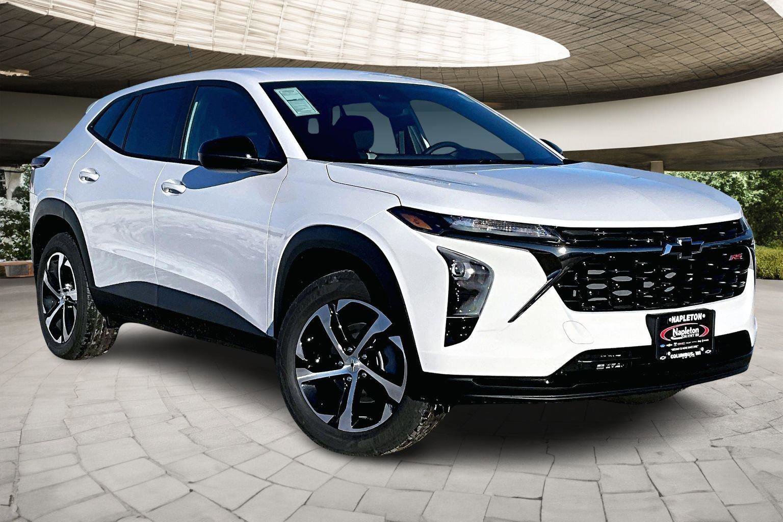 New 2026 Chevrolet Trax RS w/ Driver Confidence Package image 2