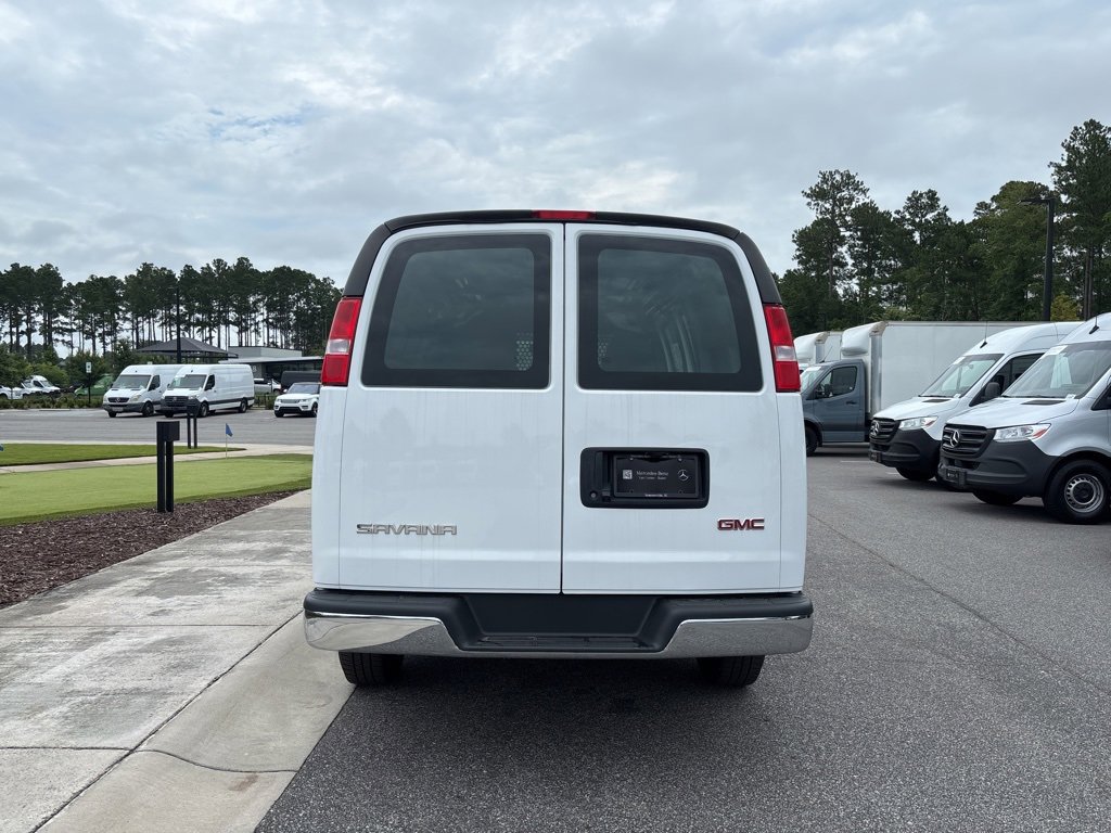 Used 2023 GMC Savana 2500 w/ Driver Convenience Package image 5